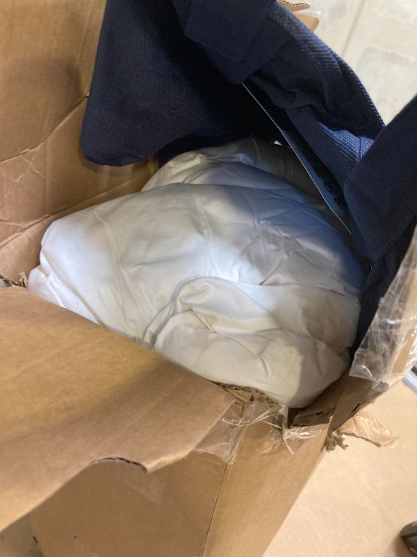 Photo 1 of Serta Goose Feather Down Fiber Cotton Comforter Queen Size - 100% Cotton Duvet Insert - Hotel Luxury Hypoallergenic Bedding Comforter All Season Medium Warmth 90 x 90 Inch White