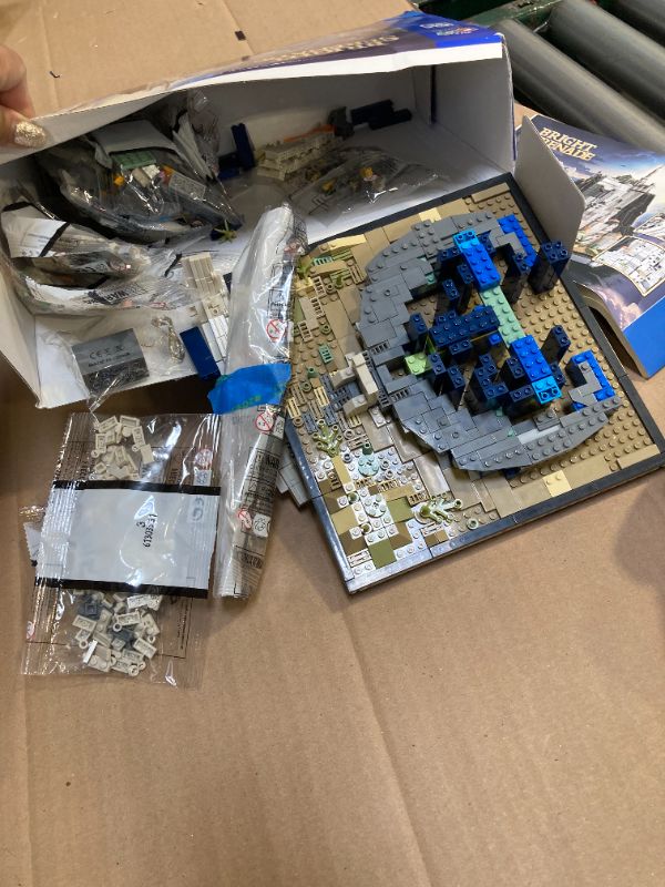 Photo 1 of MOC Castle Architecture Mini Building Block Set with Light, Compatible with Lego Ideas STEM Building The City Lord Set for Adult Film Fans,STEM Christmas Birthday Gift Toy for Boy Kids 8-14 1680PCS