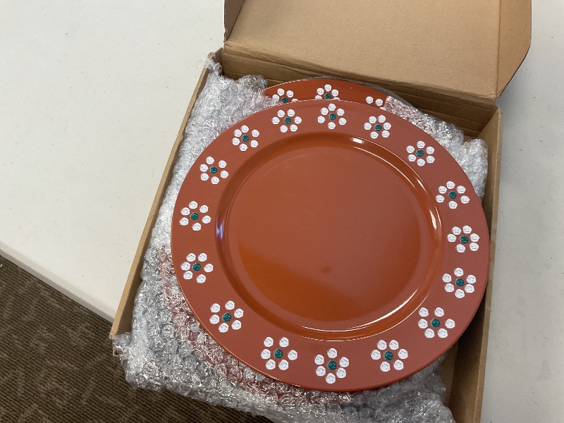 Photo 1 of Havawish 6 Pcs Mexican Party Plates Platos De Barro Mexicanos Party Decorations 10" Round Terracotta Plastic Plates Grande Clay Mexican Gifts for Cinco De Mayo Wedding Party Supplies