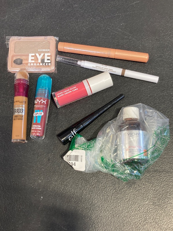 Photo 1 of Beauty Bundle- SOLD AS IS- read clerk notes.

