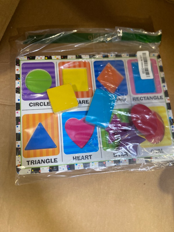Photo 1 of Melissa & Doug Shapes Wooden Chunky Puzzle (8 pcs) - FSC Certified