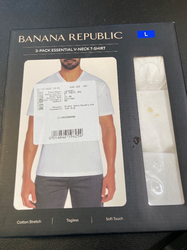 Photo 1 of Banana Republic Men's 3-Pack Essential V-Neck T-Shirts, Size Large
