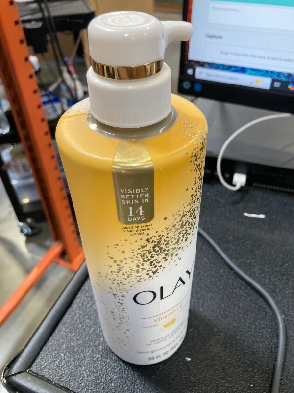 Photo 1 of Olay Cleansing & Nourishing Body Wash with Vitamin B3 and Vitamin C - 20 Fl Oz
