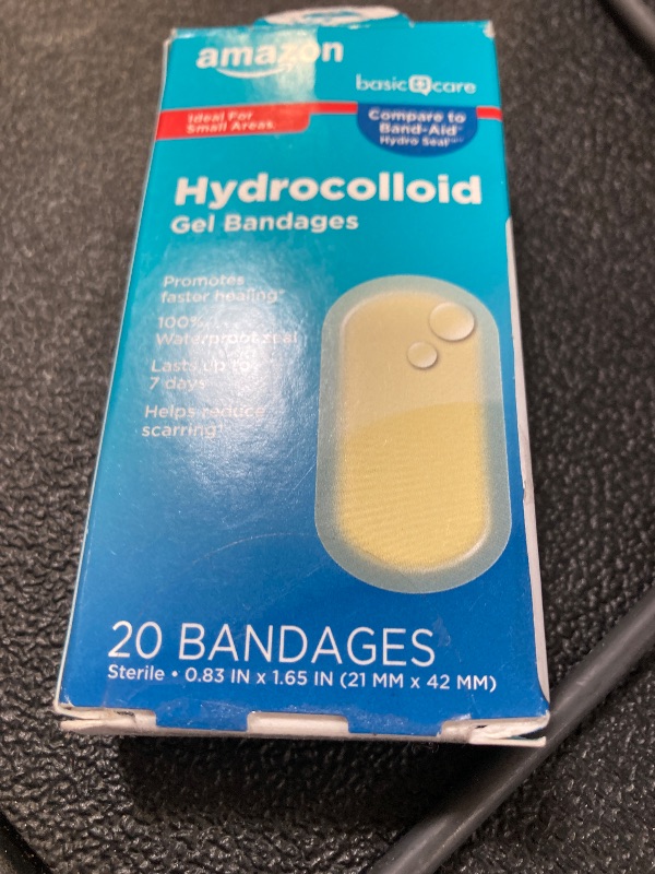 Photo 1 of Amazon Basic Care Advanced Fast Healing Hydrocolloid Gel Bandages, Adhesive Wound Care Pads, 0.83 x 1.65 in, 20 Count Pack
