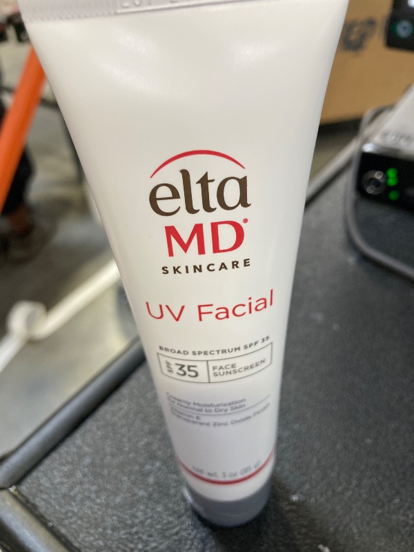 Photo 1 of EltaMD UV Facial SPF 30+ Sunscreen Moisturizer Face Lotion, Broad Spectrum Moisturizing Sunscreen with Hyaluronic Acid, Non-Greasy, Mineral-Based Face Sunscreen with Zinc Oxide, 3.0 oz Tube