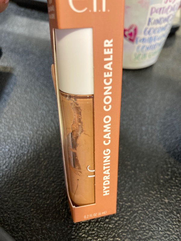 Photo 1 of e.l.f. Hydrating Camo Concealer, Covers Blemishes & Under-Eye Circles, Full-Coverage & Delivers A Satin Finish, Vegan & Cruelty-Free, Medium Golden