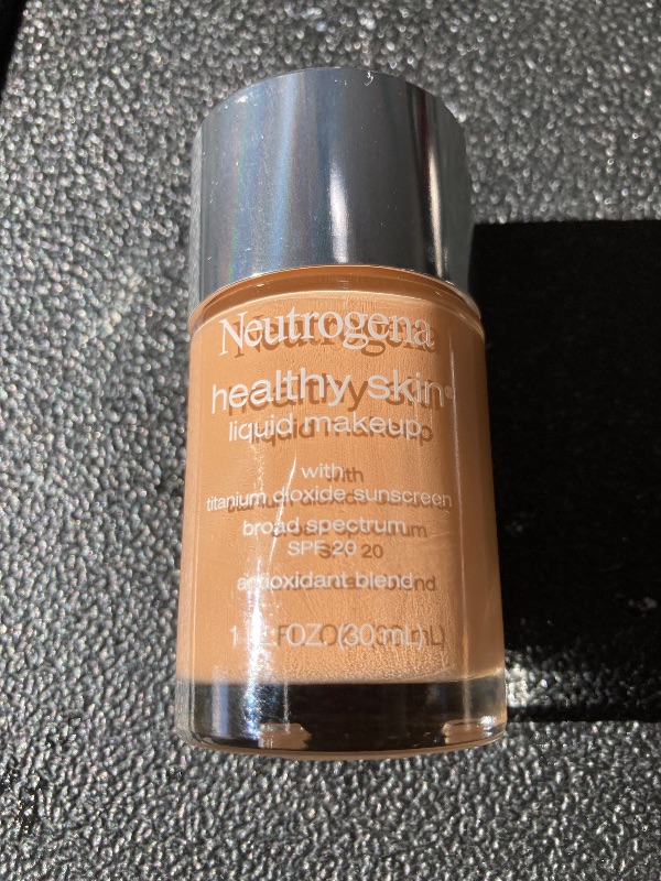 Photo 1 of Neutrogena Healthy Skin Liquid Makeup Foundation, Broad Spectrum SPF 20 Sunscreen, Lightweight & Flawless Coverage Foundation with Antioxidant Vitamin E & Feverfew, 90 Warm Beige, 1 fl. oz