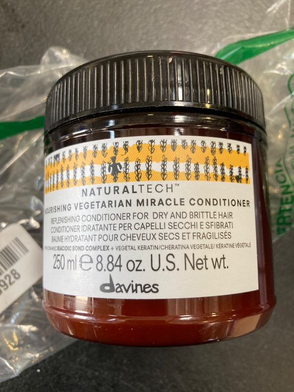 Photo 1 of Davines Naturaltech NOURISHING Vegetarian Miracle Conditioner, Moisturize And Hydrate Brittle And Unstructured Hair, Add Softeness While Brightening, 8.84 oz.