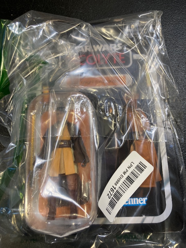 Photo 1 of STAR WARS The Vintage Collection Jedi Knight Yord Fandar, The Acolyte 3.75 Inch Collectible Action Figure