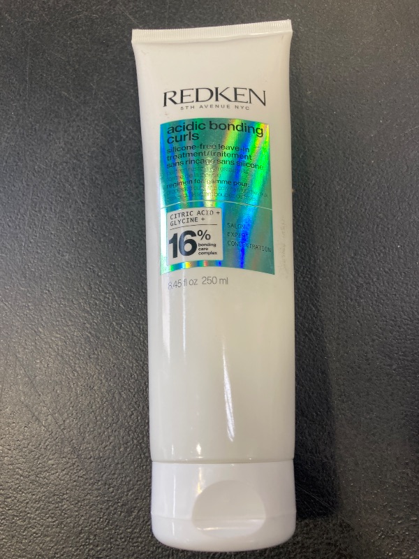 Photo 1 of Redken Acidic Bonding Curls Leave-In Treatment For Curly & Coily Hair - Heat Protectant, Repairs & Defines Damaged Curls, Detangles & Conditions