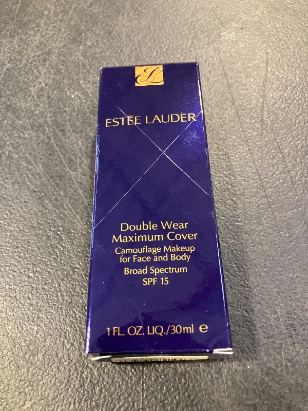 Photo 1 of Estée Lauder Double Wear 24-Hour Maximum Cover Camouflage Foundation for Face and Body SPF 15 | Full Coverage | Covers Scars & Tattoos, 1.0 Fl Oz, 2C5 Creamy Tan