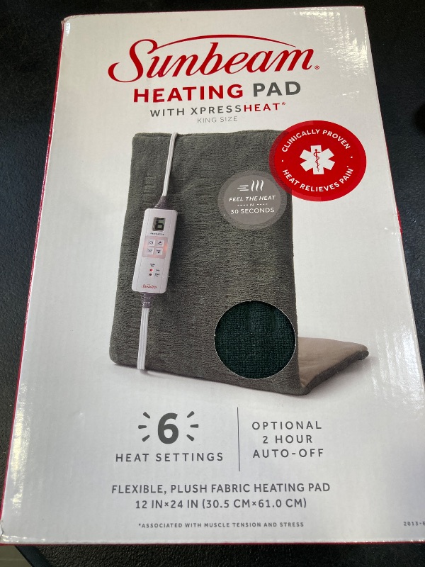 Photo 1 of Sunbeam XL Heating Pad for Back Neck and Shoulder Pain Relief Auto Shut Off 6 Heat Settings Extra Large 12 x 24 Green Ideal for Muscle Aches and Arthritis Pain