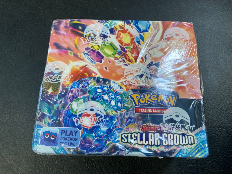 Photo 1 of Pokemon TCG: Scarlet & Violet—Prismatic Evolutions Binder Collection