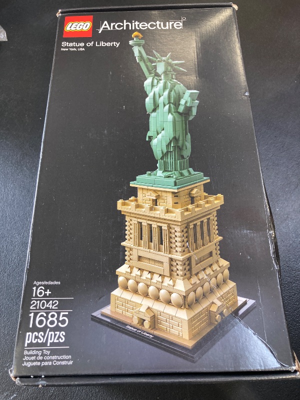 Photo 1 of LEGO Architecture Statue of Liberty 21042 Model Building Set - Collectible New York City Souvenir, Creative Home Décor or Office Centerpiece, Great Gift Idea for Adults and Teens