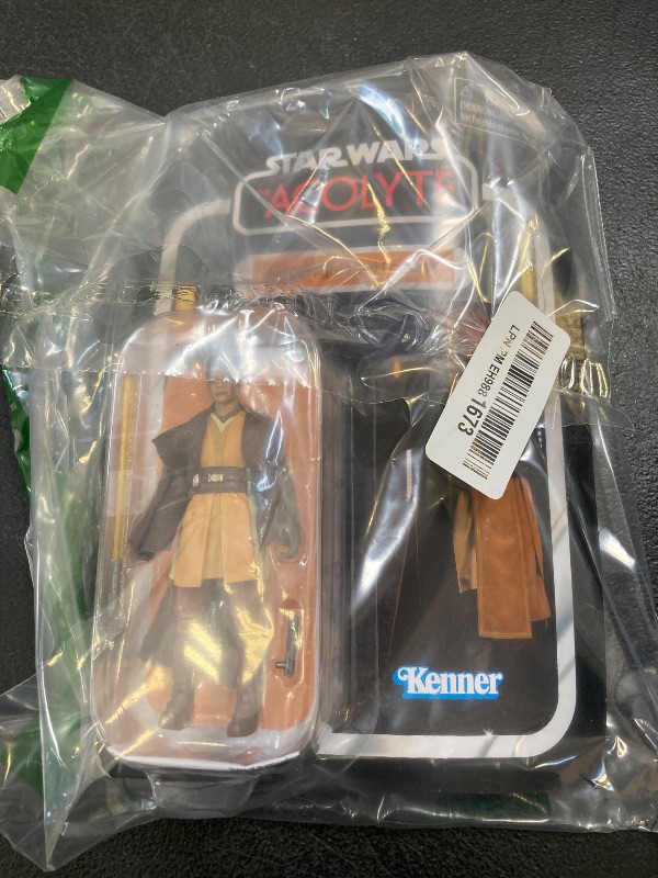 Photo 1 of STAR WARS The Vintage Collection Jedi Knight Yord Fandar, The Acolyte 3.75 Inch Collectible Action Figure