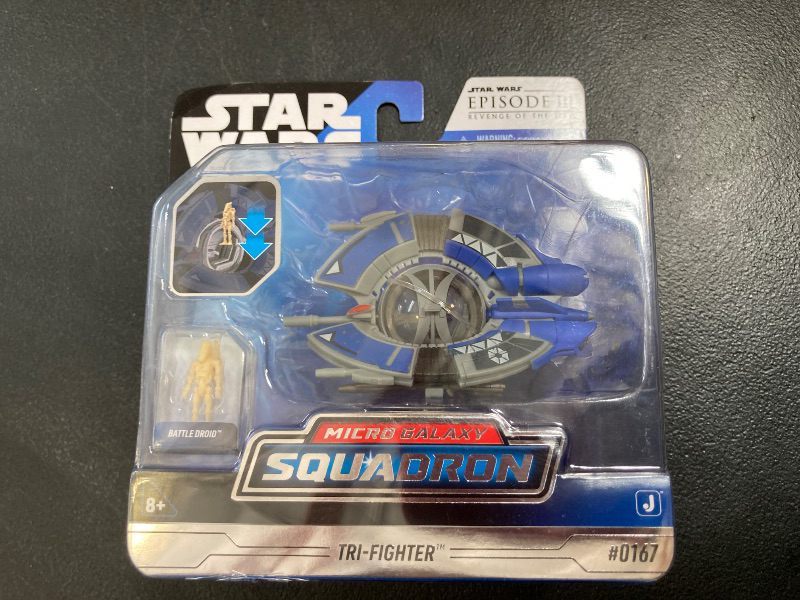 Photo 1 of Star Wars Micro Galaxy Squadron Droid Tri-Fighter Mystery Bundle - 3-Inch and 2.5-Inch Vehicles with Accessories (Amazon Exclusive)