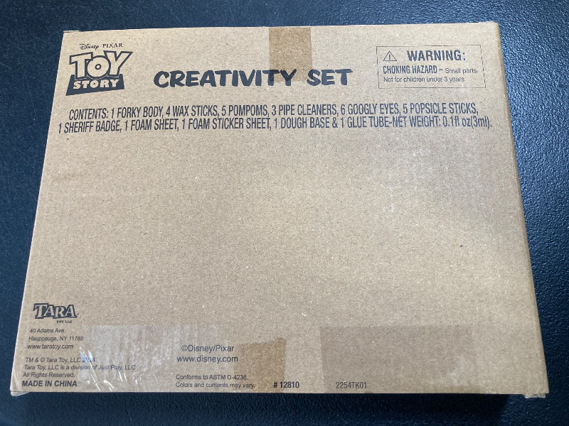 Photo 1 of Disney Toy Story 4 Forky Creativity Set (12810)