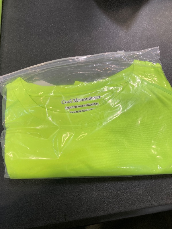 Photo 1 of Men's Short Sleeve T-Shirt Fluorescent Yellow Gym Shirt Quick Dry Running Athletic Fit Top Moisture Wicking T-Shirts Neon Yellow-XL
