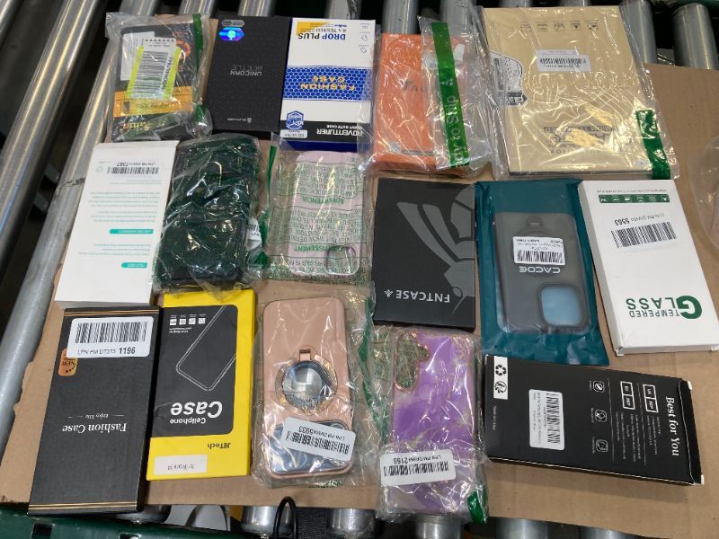 Photo 1 of BAG LOT. MISC. ITEMS -PHONE CASES---
----FINAL SALE / NO RETURNS----