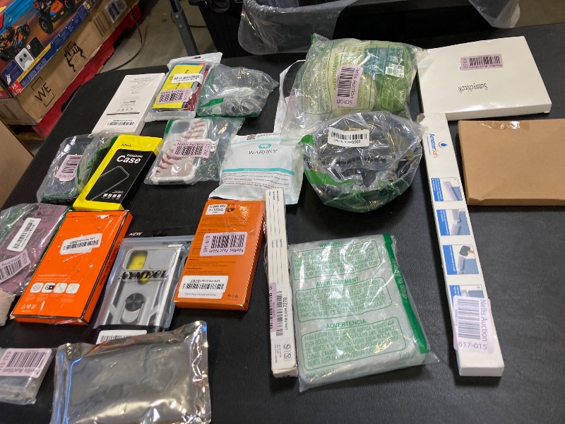 Photo 1 of BAG LOT. MISC. ITEMS
---FINAL SALE / NO RETURNS---