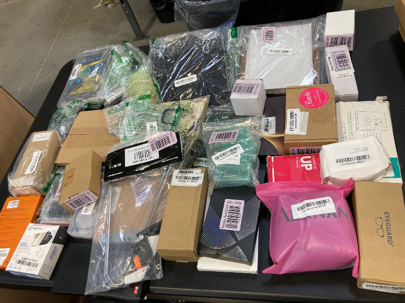 Photo 1 of BAG LOT. MISC. ITEMS 
---FINAL SALE / NO RETURNS ----