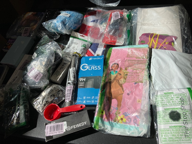 Photo 1 of BAG LOT. MISC. ITEMS
---- FINAL SALE / NO RETURNS ----
