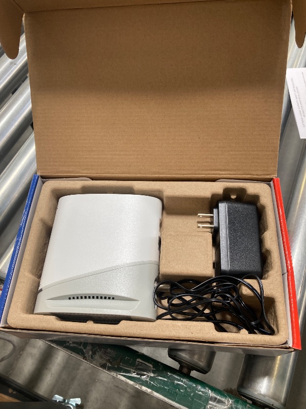 Photo 1 of ARRIS (S33) - Cable Modem - Fast DOCSIS 3.1 Multi-Gigabit Cable Modem For Comcast Xfinity, Cox, Spectrum & More 1 & 2.5 Gbps Ports 2.5 Gbps Max Internet Speeds 2 Year Warranty - (No Built-in Wifi)