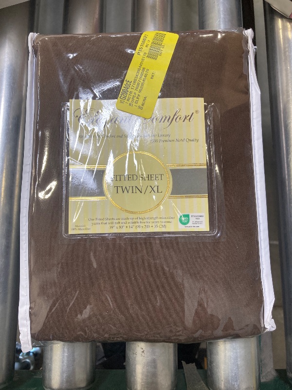 Photo 1 of Fitted Sheet, Twin, Brown 