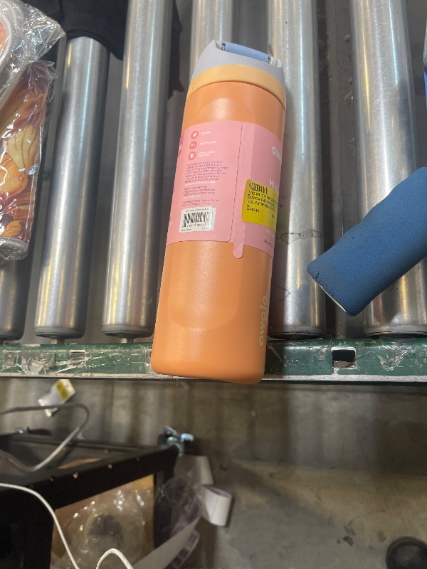 Photo 1 of Owala FreeSip Stainless Steel 24oz Flamango
