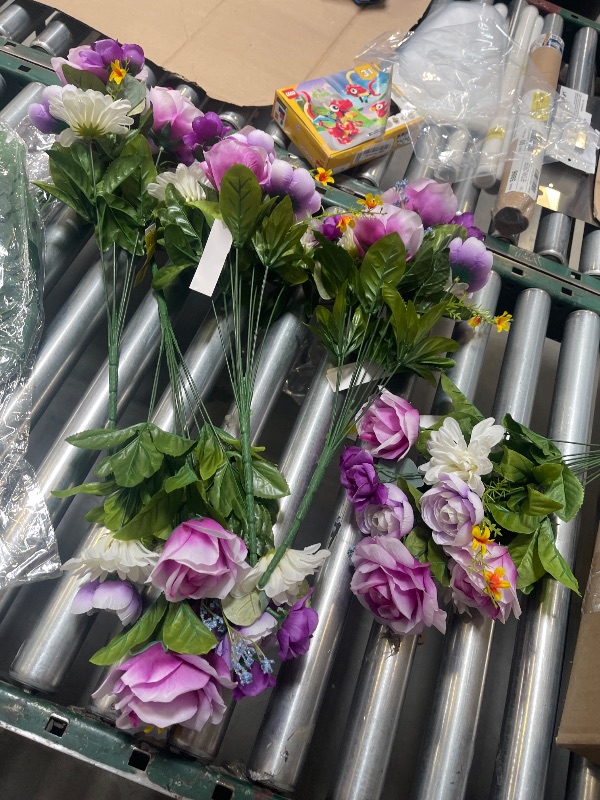 Photo 1 of fake flowers 