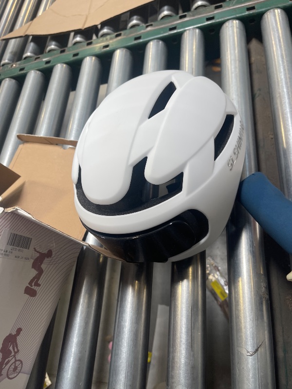 Photo 1 of Bike Helmet - Bicycle Helmets with LED Light - Adult Youth Urban Bike Commuter, e-Bike, Scooter Helmet (58-62 cm)