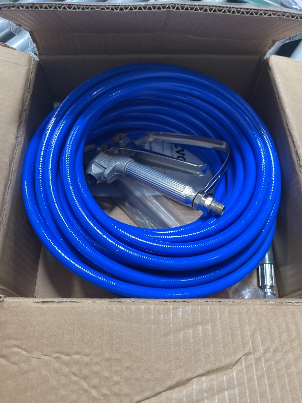 Photo 1 of VEVOR Airless Paint Spray Hose Kit, 50ft 3600psi High-Pressure Fiber Tube with 8" Extension Rod Pole, Including 517 Tip and Tip Guard, 1/4" Swivel Joint for Homes Buildings Decks or Fences