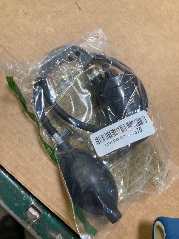 Photo 1 of Sewer Test Plug,Test Plug Plumbing,Inflatable Pipe Plug,Inflatable Pipe Plug Balloon Plug,Self-contained Hand Inflatable Ball. (2 inches)
