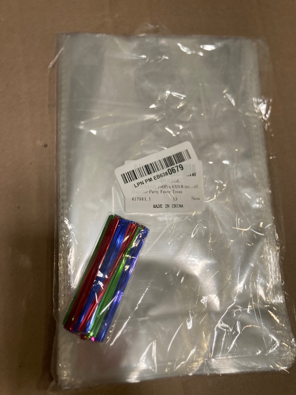 Photo 1 of LLOUSSAK 100Pcs Bottom Gusset Bags Clophane Bags, Cello Celophane Treat Bags with 100 Twist Ties Cellphan Candy Bags Clear Cellophan Candy Cookie Bags Plastic Gift Wrap Cell Bags