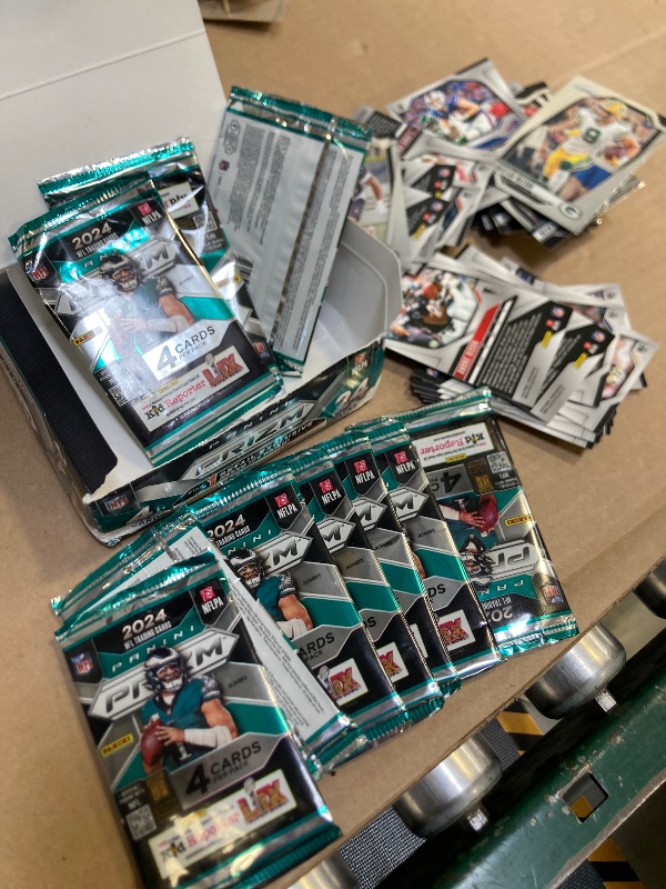 Photo 1 of 2024 Panini PRIZM NFL Football Trading Cards - Retail Box