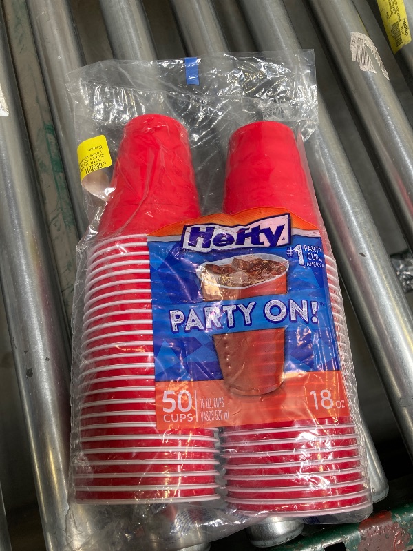 Photo 1 of  Easy Grip Disposable Plastic Party Cups, 18 Oz, Red, 50/Pack 