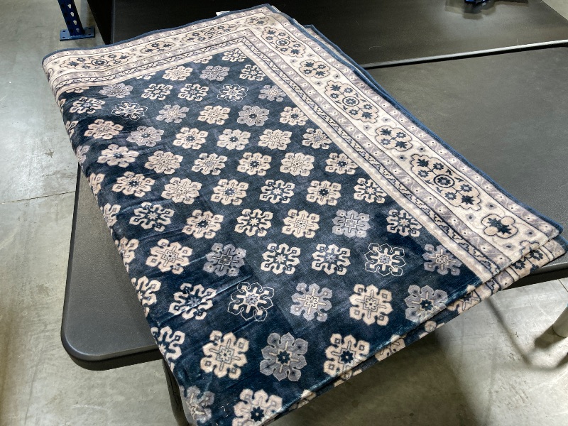 Photo 1 of Wyatt & Ash Washable Indoor Area Rug, Beatrice, 5 ft. 3 in x 7 ft. x 5 in