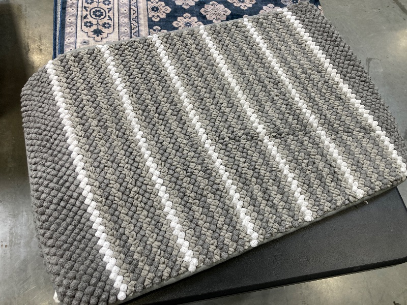 Photo 1 of Essential Spa Noodle Loop Bath Mat 24" X 36" Charcoal 
