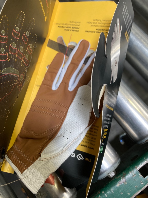 Photo 1 of Bionic Women's RelaxGrip 2.0 Golf Glove (Large, Right)