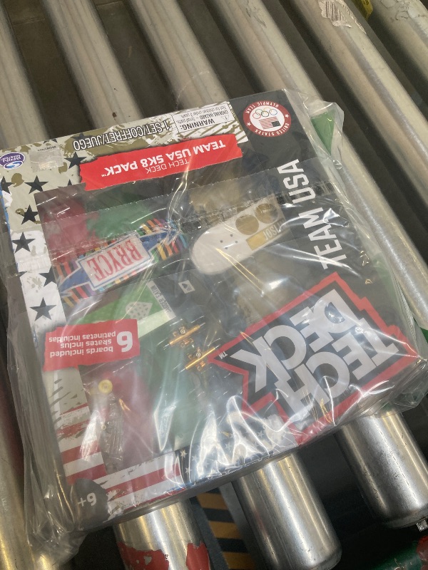 Photo 1 of TECH DECK, Team USA Sk8 6-Pack, Collectible and Customizable Mini Skateboards, Kids Toys for Ages 6 and up, Amazon Exclusive