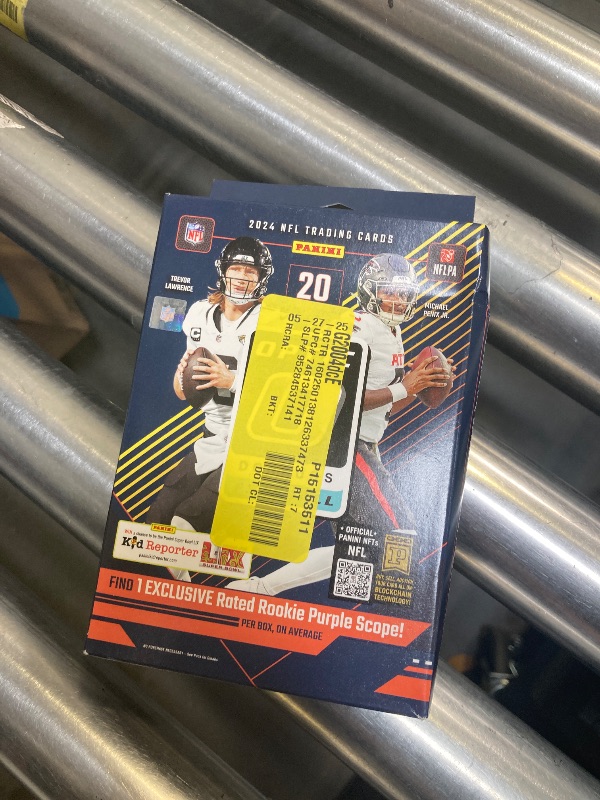 Photo 1 of 2024 Panini Donruss Optic NFL Football Trading Cards Hanger Box 