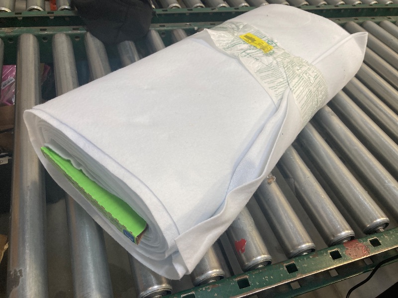 Photo 1 of  Pellon 973F Fleece Fabric White 45 X 10 Yards by the Bolt 