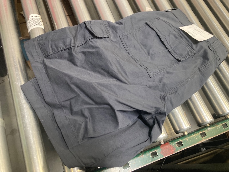 Photo 1 of Unionbay Men's Cargo Short, GREY, SIZE 36