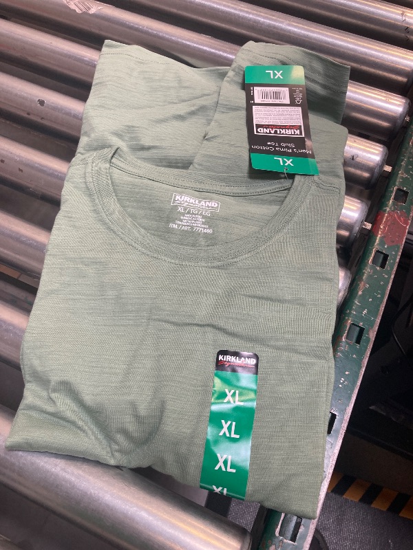 Photo 1 of KIRKLAND Signature Men's Short Sleeve Pima Cotton Slub T-Shirt (US, Alpha, X-Large, Regular, Regular, Green)