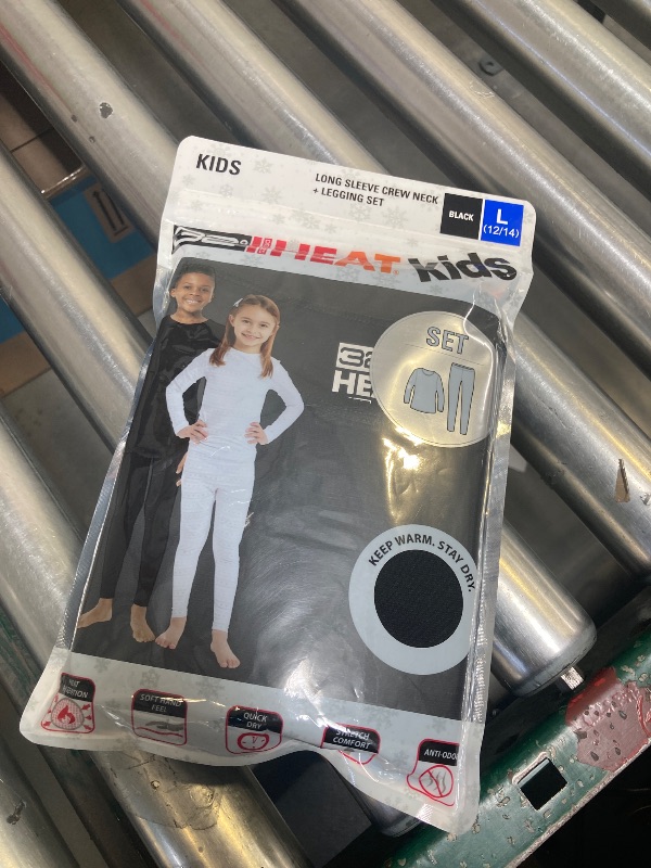 Photo 1 of BOYS Weatherproof 32 Degrees Heat Long Sleeve & Pant Base Layer Set, SIZE L 12-14