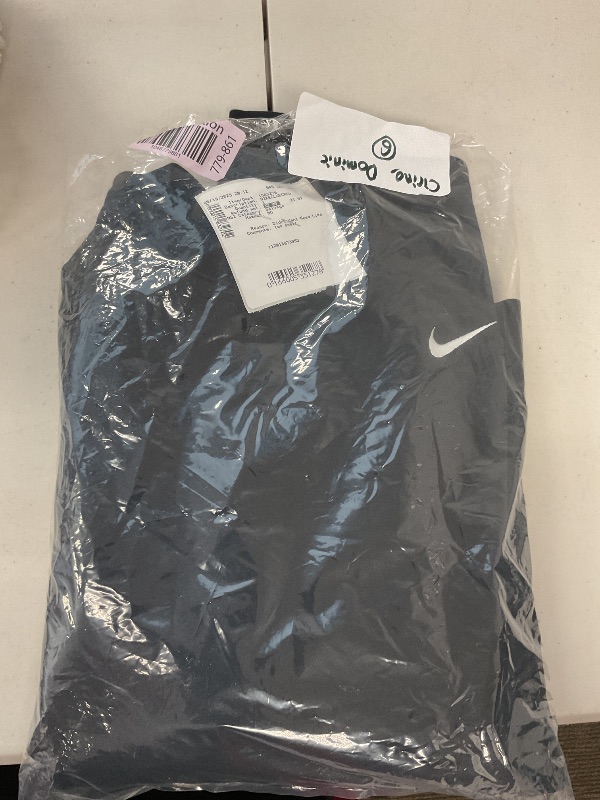 Photo 1 of Nike Men's Team Club Crew, SIZE M