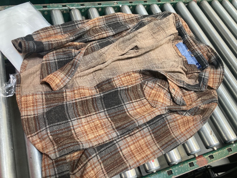 Photo 1 of Chaps Men's Knit Flannel Shirt, SIZE M