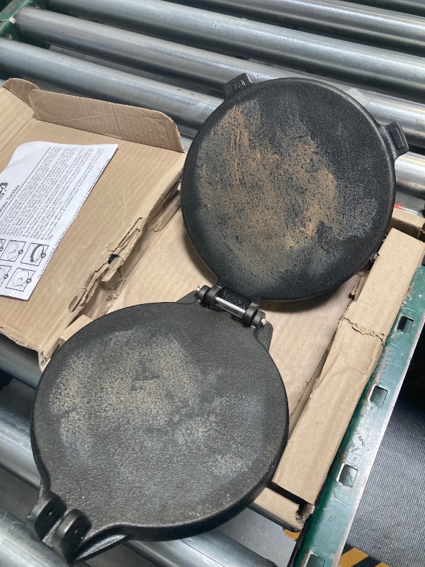 Photo 1 of Victoria 8 Inches Cast Iron Tortilla Press, Roti Maker and Tortilladora, Pataconera Seasoned with Flaxseed Oil, Made in Colombia
