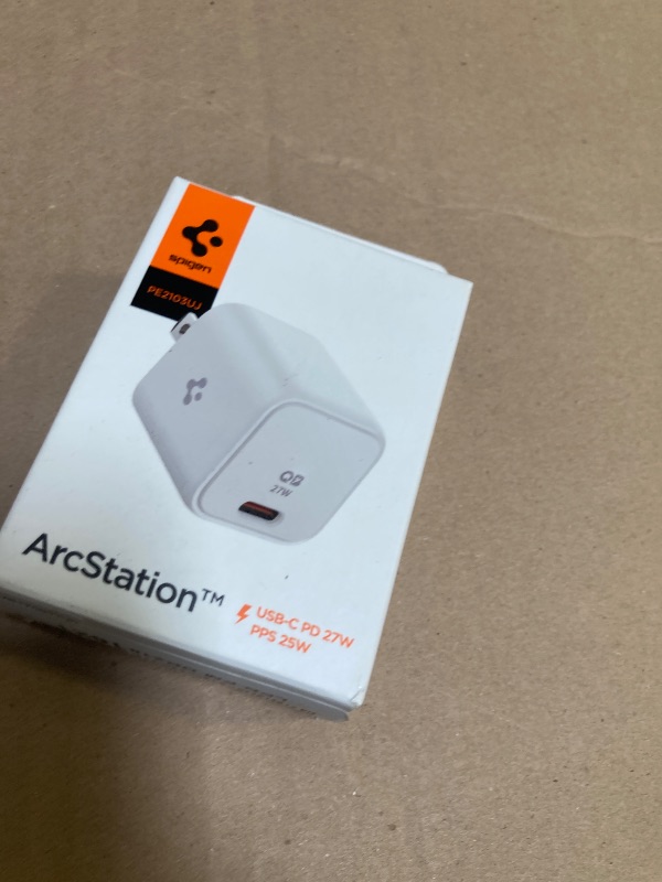 Photo 1 of USB C Charger, Spigen 27W Wall Charger, 25W Super Fast Charger Type C, USB-C PD PPS Charging for Galaxy S25 Series S24 S23 S21 FE Z Fold Flip 6 iPhone 16 15 14 Plus Pro Max Mini iPad M4 iPad Air M2