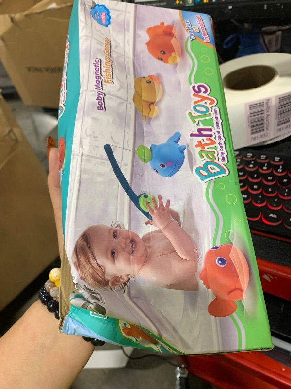 Photo 1 of Dwi Dowellin Bath Toys for Toddlers, Magnetic Fishing Games Kids Bathtub Toys, Mold Free Wind-up Toys Swimming Fish Duck Whale Floating Water Toys for Kids Baby Infant